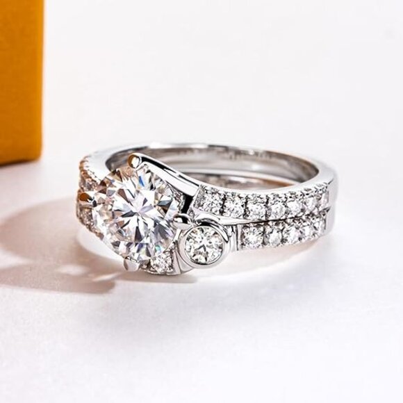 Moissanite Ring 2.18CTTW D Color VVS1 Clarity Round Brilliant Cut - Picture 4 of 6